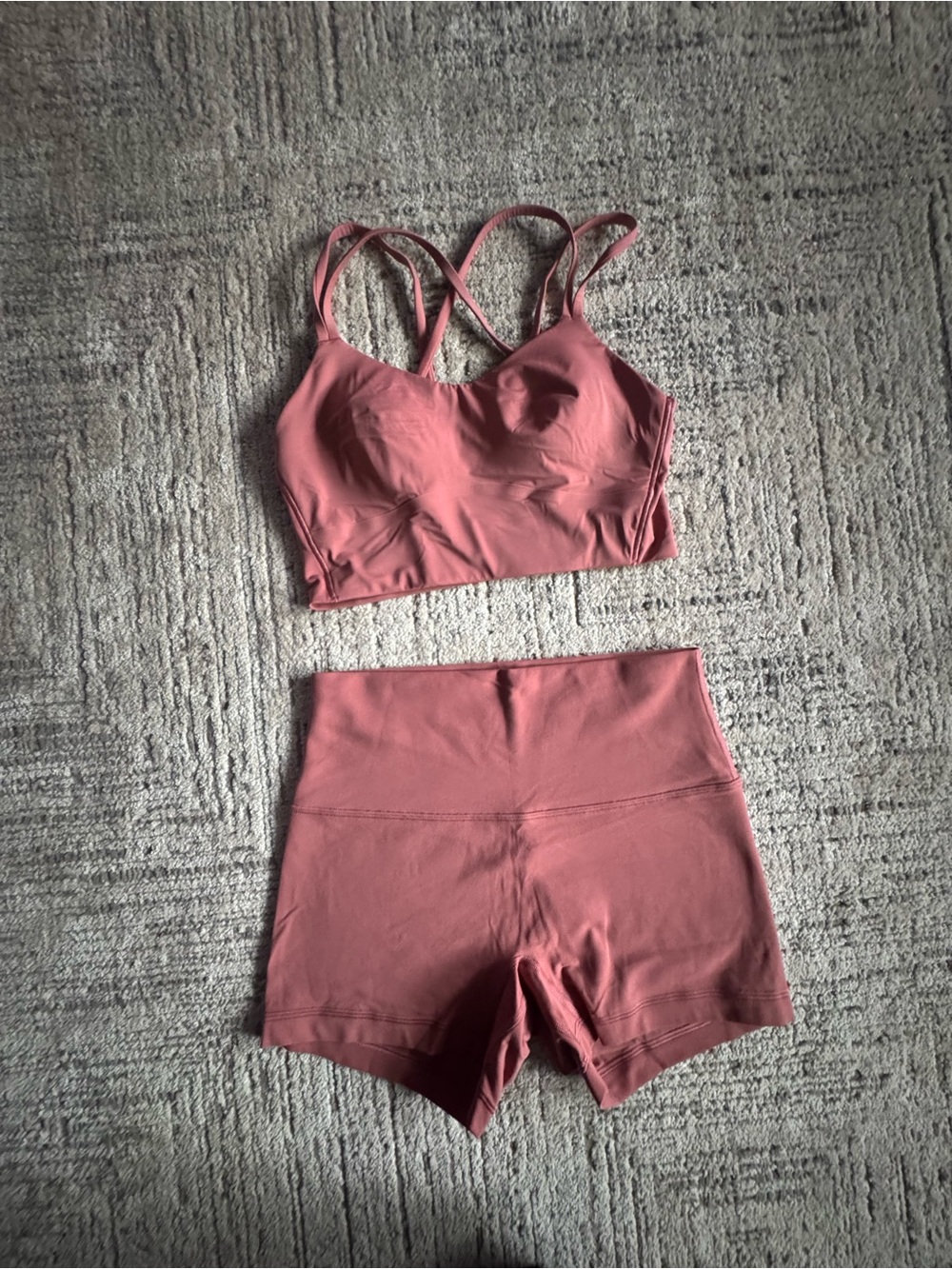 Lululemon workout set